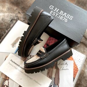 G.H.BASS Whitney Raffia Super Lug Loafers